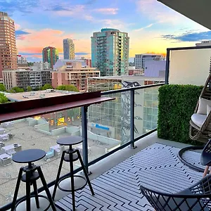 https://luxury-central-location-xl-balcony-free-parking.calgaryhotelsearch.com